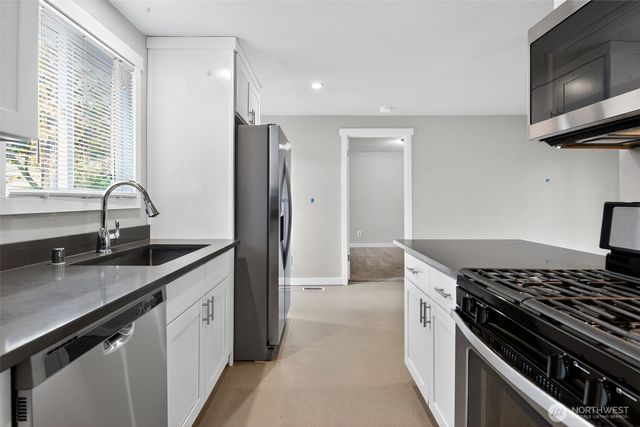 30548 5th Avenue SW, Federal Way, WA 98023