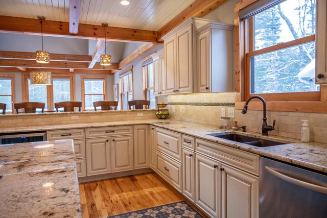 1885 Dakota Junction, Friendship, WI 53934
