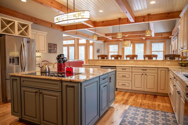 1885 Dakota Junction, Friendship, WI 53934