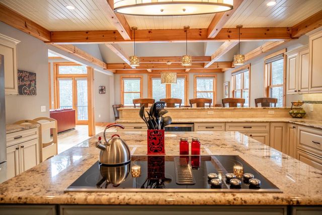 1885 Dakota Junction, Friendship, WI 53934