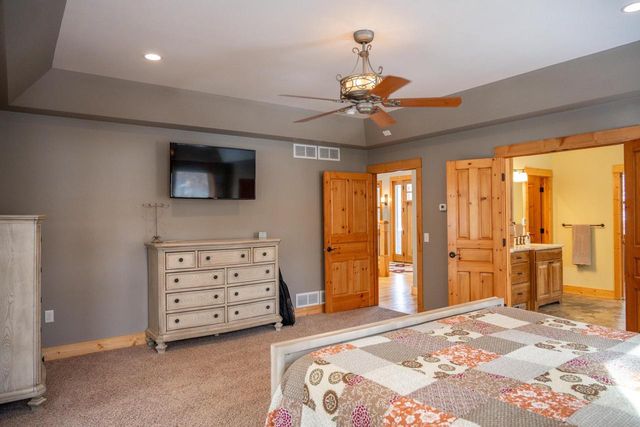 1885 Dakota Junction, Friendship, WI 53934