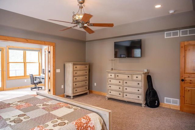1885 Dakota Junction, Friendship, WI 53934