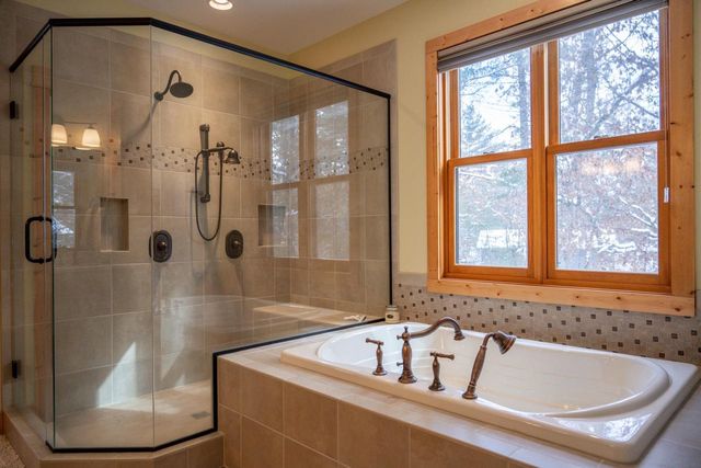 1885 Dakota Junction, Friendship, WI 53934