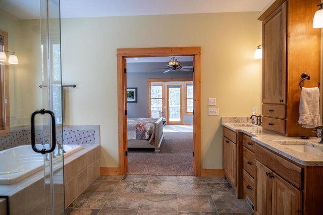 1885 Dakota Junction, Friendship, WI 53934