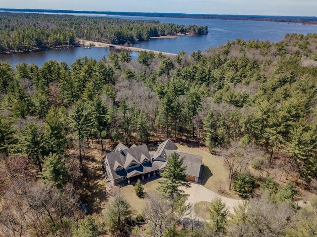 1885 Dakota Junction, Friendship, WI 53934