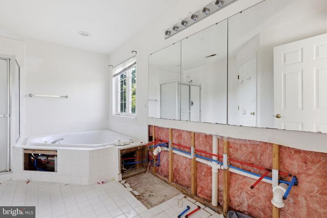1595 HERON WAY, Woodbridge, VA 22191