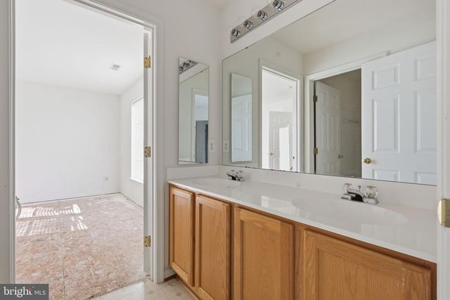 1595 HERON WAY, Woodbridge, VA 22191
