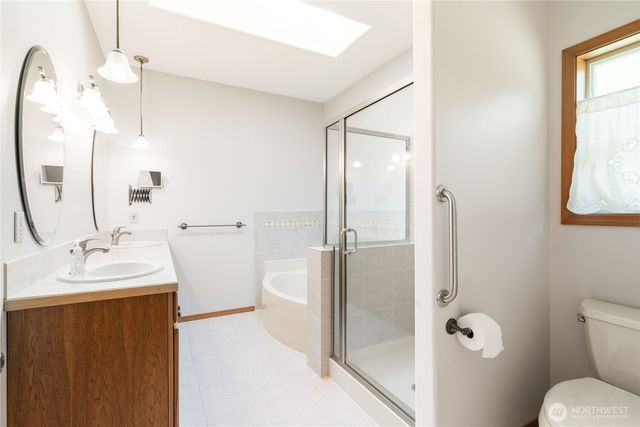 3330 E Brockdale Road, Shelton, WA 98584