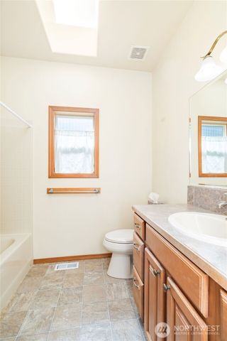 3330 E Brockdale Road, Shelton, WA 98584