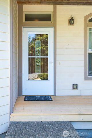 3330 E Brockdale Road, Shelton, WA 98584