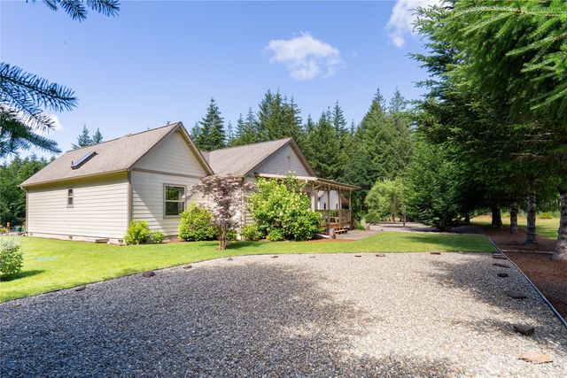 3330 E Brockdale Road, Shelton, WA 98584