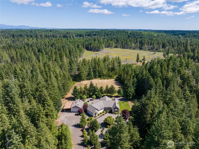 3330 E Brockdale Road, Shelton, WA 98584