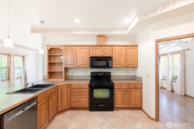3330 E Brockdale Road, Shelton, WA 98584