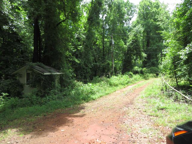 290 Triple H Farm Road, Inman, SC 29349