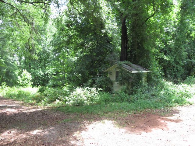 290 Triple H Farm Road, Inman, SC 29349
