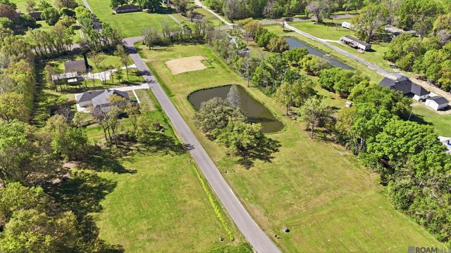 10311 Bayou Crossing, St Amant, LA 70774