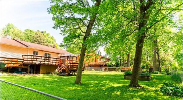 369 Tanglewood, Brighton, MI 48116