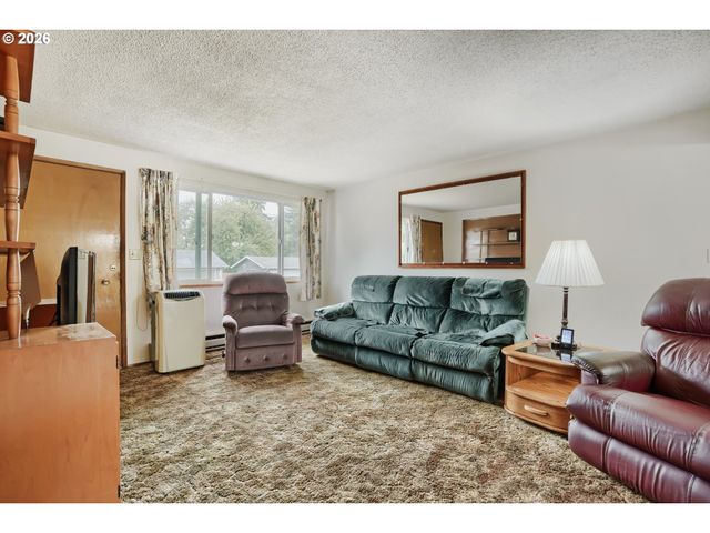 3921 E 16TH St, Vancouver, WA 98661