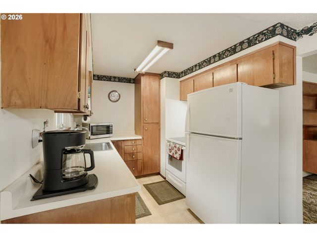 3921 E 16TH St, Vancouver, WA 98661