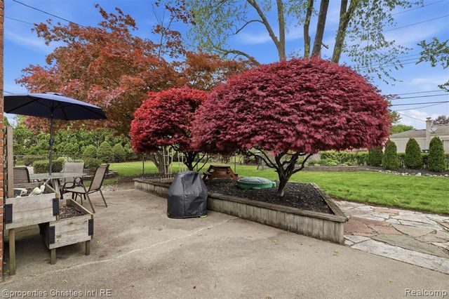 39142 Donald Street, Livonia, MI 48154