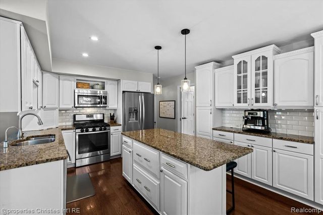 39142 Donald Street, Livonia, MI 48154