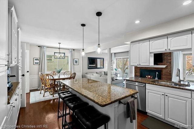 39142 Donald Street, Livonia, MI 48154