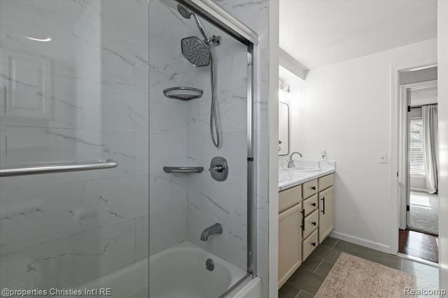 39142 Donald Street, Livonia, MI 48154