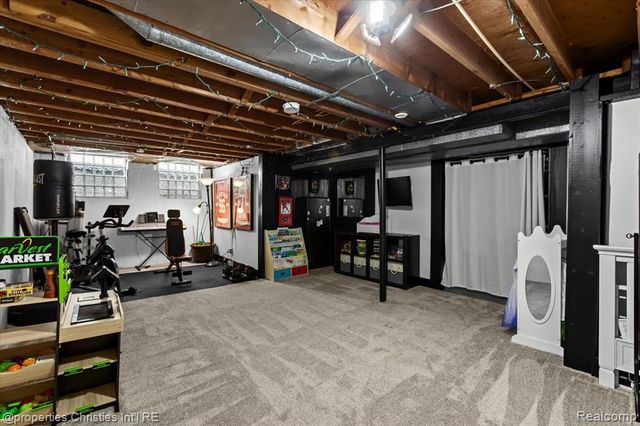 39142 Donald Street, Livonia, MI 48154