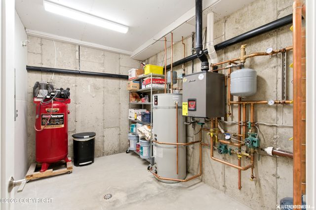 7218 E Riparian Loop, Palmer, AK 99645