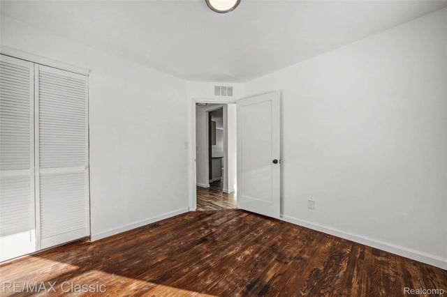 13849 Leonard Avenue, Warren, MI 48089