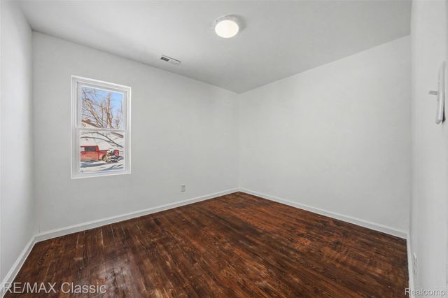 13849 Leonard Avenue, Warren, MI 48089