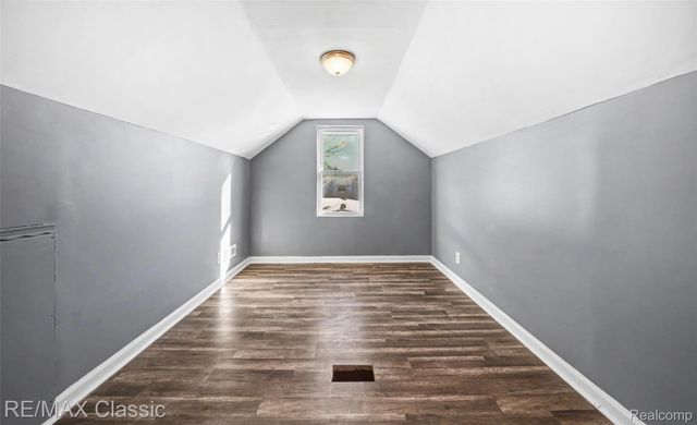 13849 Leonard Avenue, Warren, MI 48089