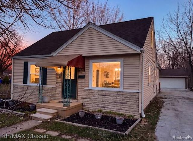 13849 Leonard Avenue, Warren, MI 48089