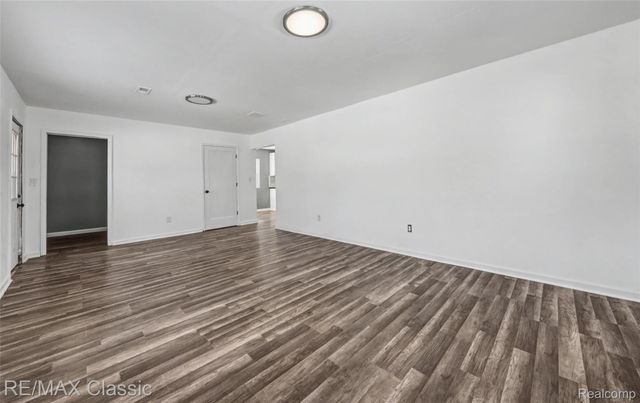 13849 Leonard Avenue, Warren, MI 48089