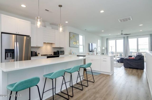 1007 N Carolina Beach Avenue N Unit 2, Carolina Beach, NC 28428