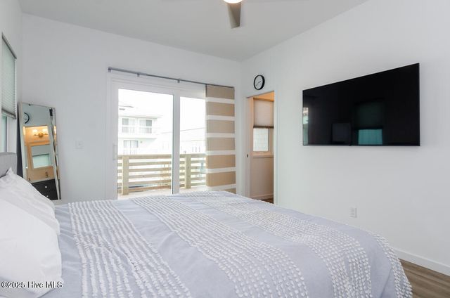 1007 N Carolina Beach Avenue N Unit 2, Carolina Beach, NC 28428