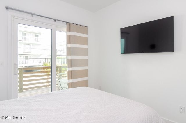 1007 N Carolina Beach Avenue N Unit 2, Carolina Beach, NC 28428