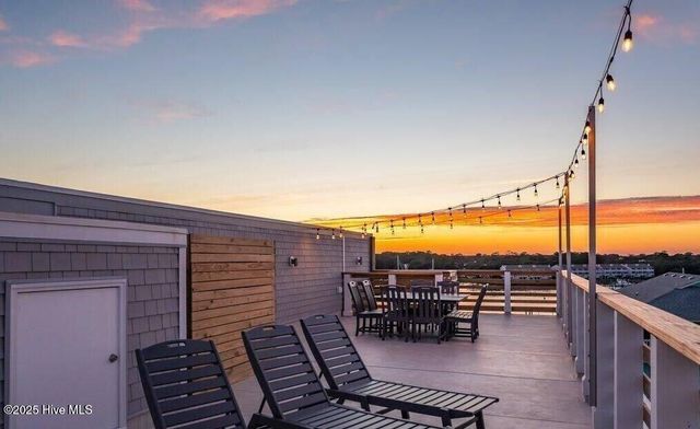 1007 N Carolina Beach Avenue N Unit 2, Carolina Beach, NC 28428