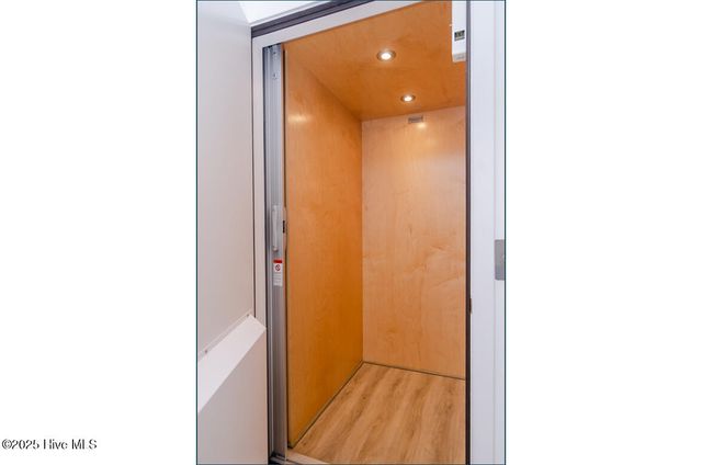 1007 N Carolina Beach Avenue N Unit 2, Carolina Beach, NC 28428