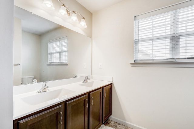 2224 BRIDGEPORT AVE, Pennsburg, PA 18073