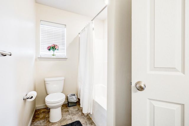 2224 BRIDGEPORT AVE, Pennsburg, PA 18073