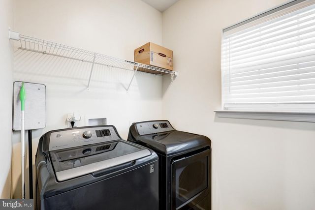 2224 BRIDGEPORT AVE, Pennsburg, PA 18073