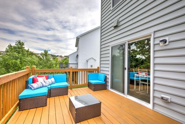 2224 BRIDGEPORT AVE, Pennsburg, PA 18073