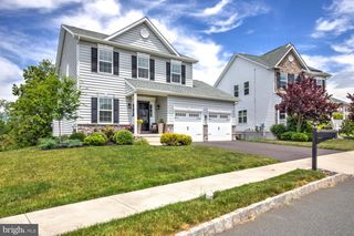 2224 BRIDGEPORT AVE, Pennsburg, PA 18073