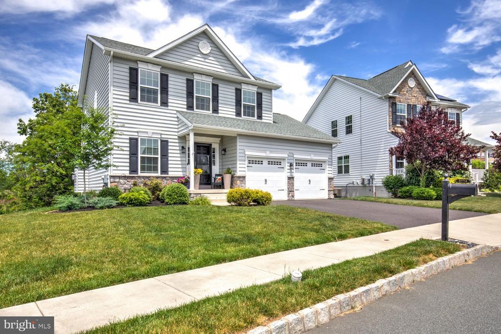 2224 BRIDGEPORT AVE, Pennsburg, PA 18073