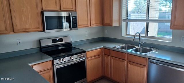 3939 W BUCKSKIN Trail, Phoenix, AZ 85083