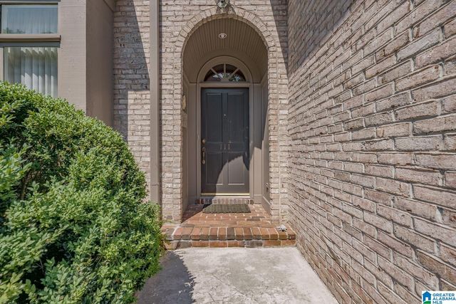 111 Mountain Brook Park Drive Unit C-14, Mountain Brook, AL 35213