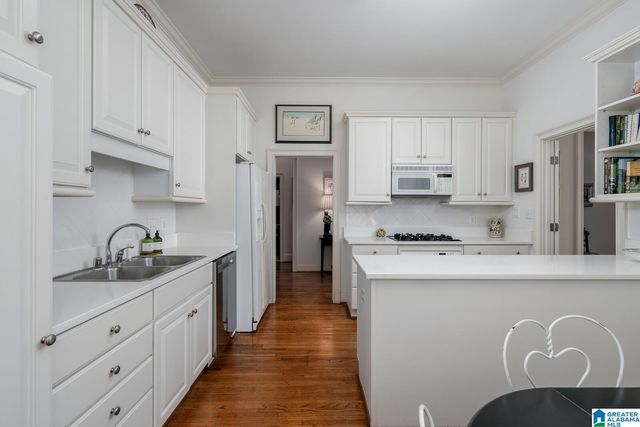 111 Mountain Brook Park Drive Unit C-14, Mountain Brook, AL 35213