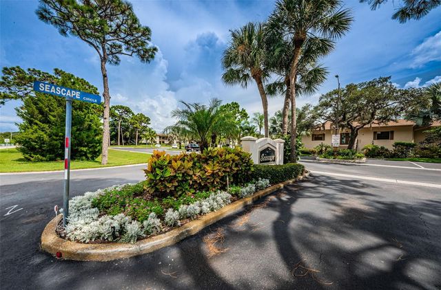 1673 SEASCAPE CIRCLE 102, Tarpon Springs, FL 34689