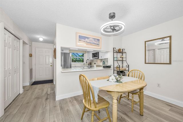 1673 SEASCAPE CIRCLE 102, Tarpon Springs, FL 34689